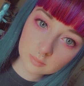 Meet your Posher, Kami